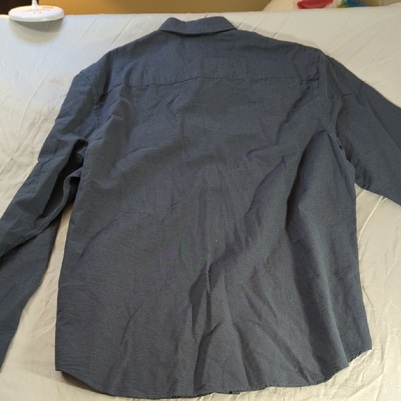 NEW H&M Blue Casual Button Down Shirt with Long Sleeves - Picture 7 of 11